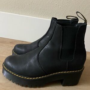 Dr marten Rometty platform Chelsea boots